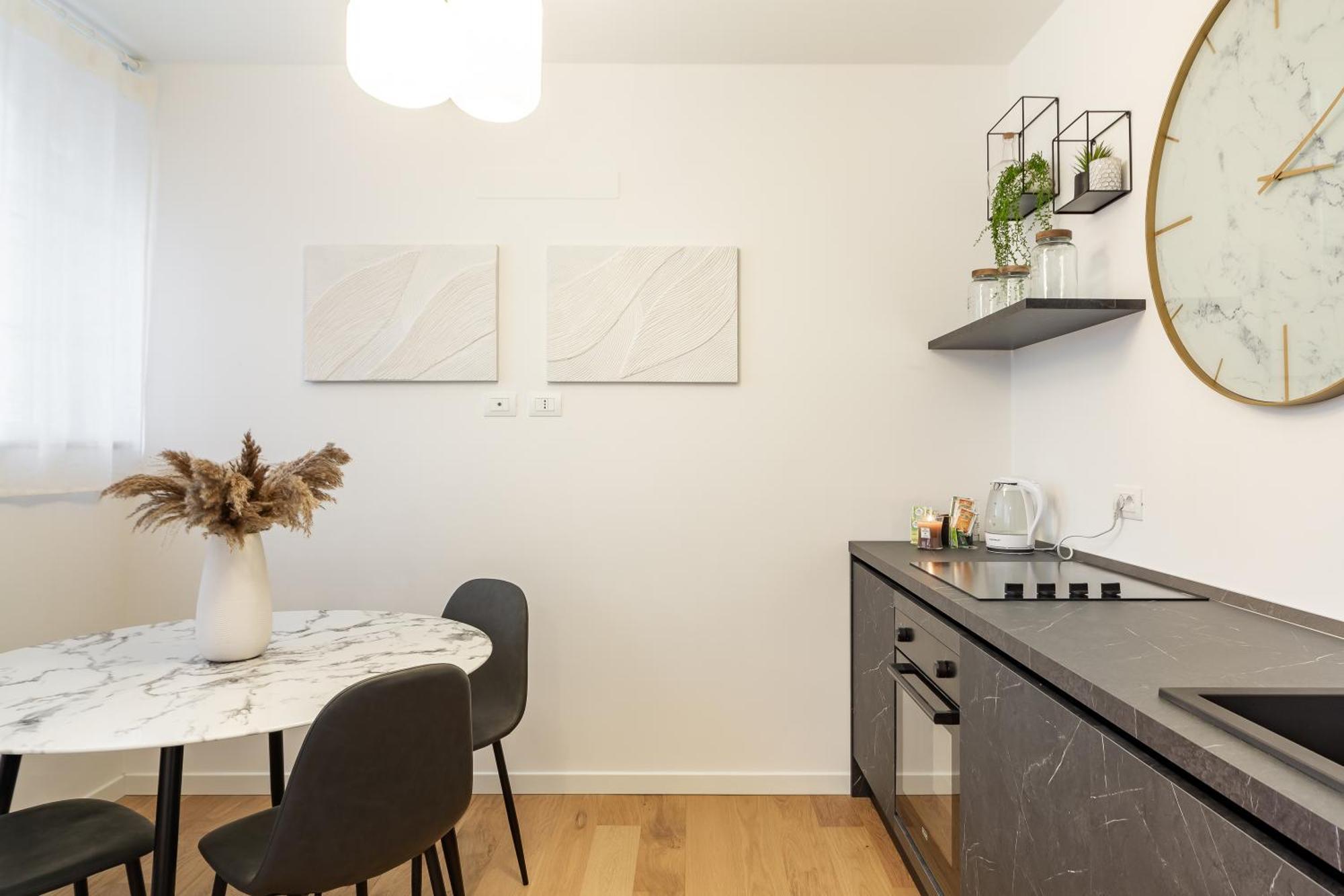 45Royal Stylish House Milan City Center Экстерьер фото